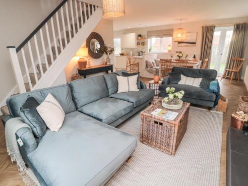 Beadnell House | Driftwood Sands: Ocean View & Child-Friendly Retreat