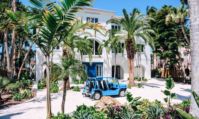 Captiva Villa | Gather at Drip Castle Estates: Ideal for Large Groups!