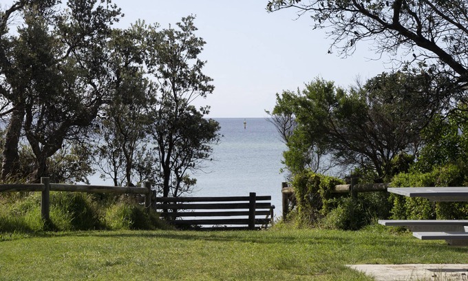 Dromana House | Unforgettable Dromana By The Bay: Steps from the Beach