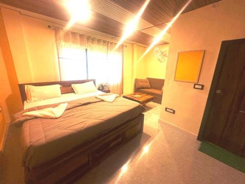 Sakalana Range Apartment | Inviting Drona Hills Resorts: Pet Friendly with Great Amenities