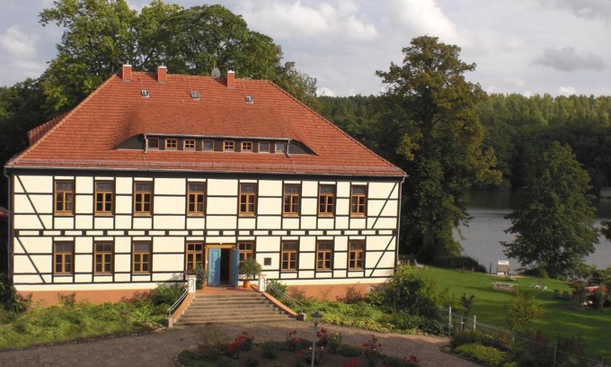 Feldberger Seenlandschaft Apartment | Discover Drostenhaus Feldberg: Oceanfront with Hot Tub