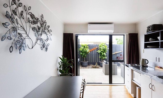 Palmerston North Hotel | Discover Drovers Motor Inn: Family-Friendly & Highly Rated