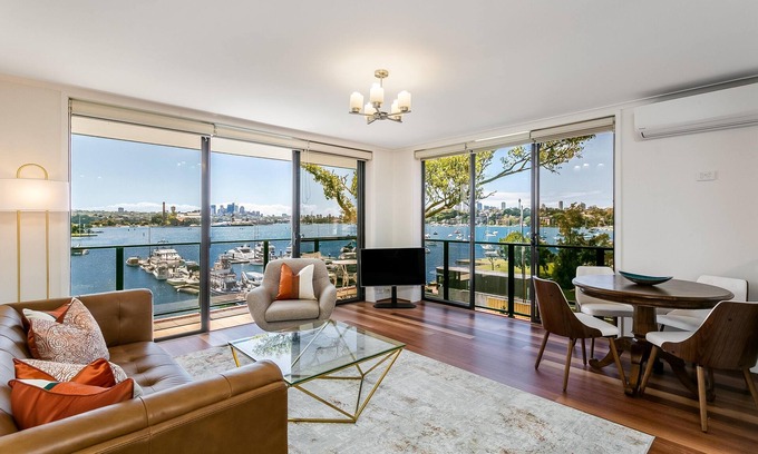 Drummoyne Apartment | Waterfront Apartment in Drummoyne with Pool & Breakfast