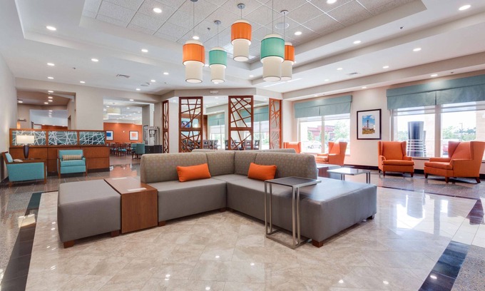 Biggar Hotel | Premier Drury Inn & Suites with Pool Near Fort Myers Airport
