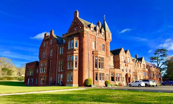 Melrose Hotel | Discover Dryburgh Abbey Hotel: Pet-Friendly Retreat Awaits