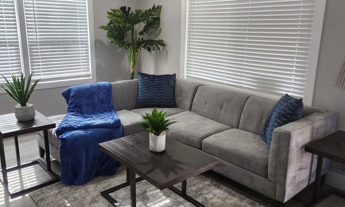 Lodi House | Relaxing DT Lodi Cottage with Hot Tub and Tranquil Backyard