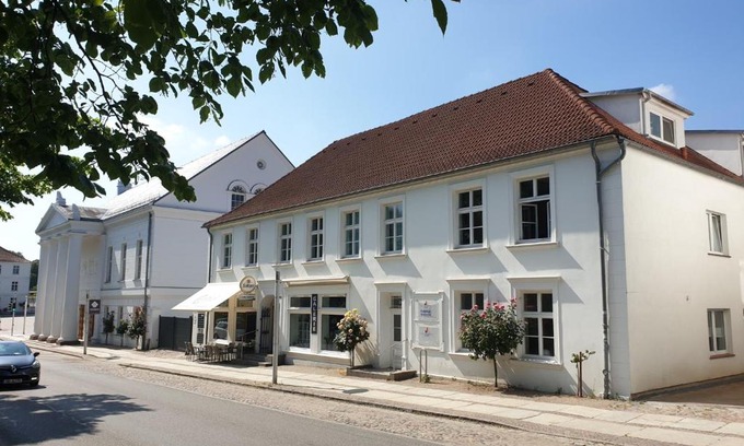 Putbus House | Top-Rated DTS Appartements with Family-Friendly Amenities