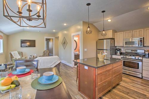 Ludington Apartment | Chic Urban Ludington Apartment Near Lake Michigan