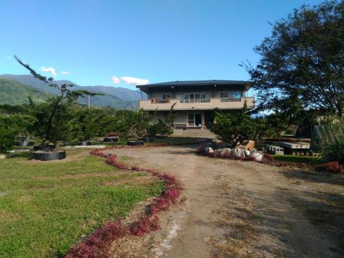 Luye Bed & Breakfast | Welcoming Du Du Hao B&B with Kitchen Amenities