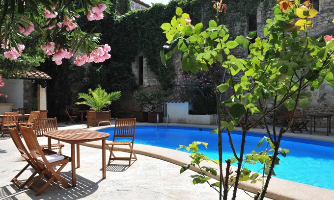 Arles City Centre Hotel | Discover Comfort at Du Forum with Pool and Breakfast