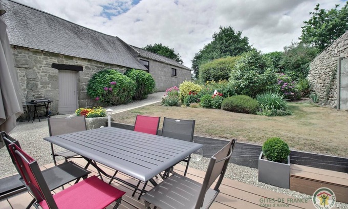 Bourbriac House | Family-Friendly Comfort at du Penker - Bourbriac