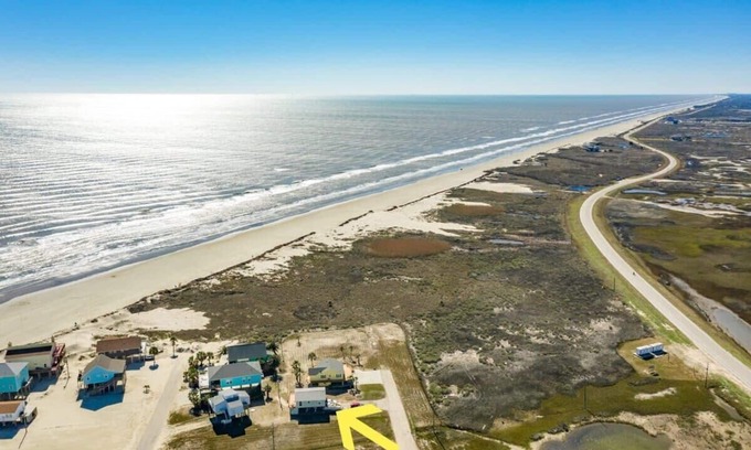San Luis House | Ocean View Retreat - Guest Rated 10/10 & Pet Friendly
