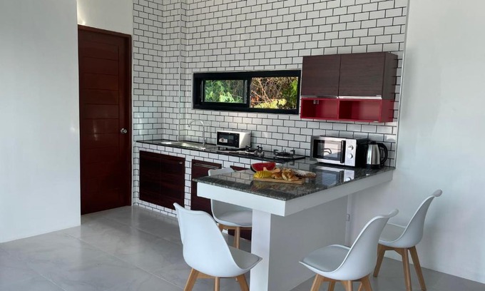 Maret Villa | Welcoming Duangdee Resort with Pool & Child-Friendly Amenities