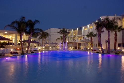 Camposano Resort | Discover DubaiVillage: Oceanfront Retreat with Pool & Spa