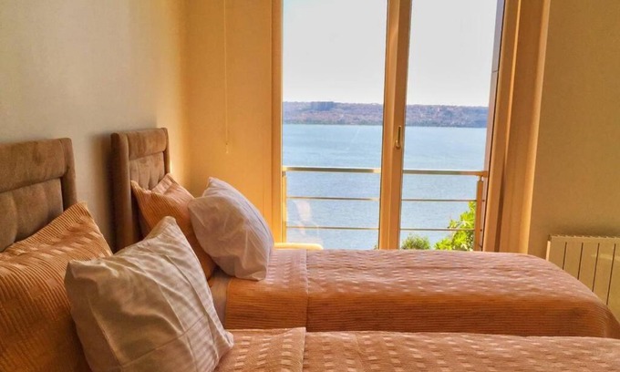 Avcilar Apartment | Cozy Dublex Flat with Breathtaking Sea View and Kitchen