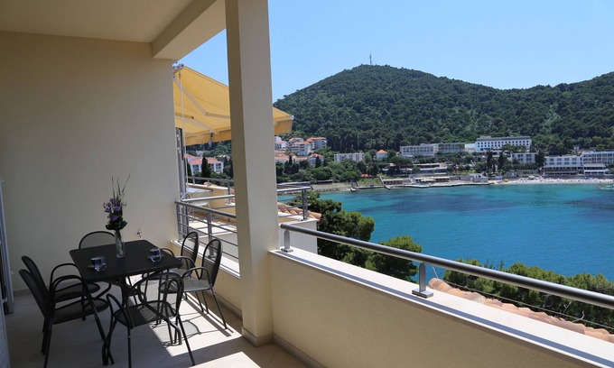 Babin Kuk Apartment | Exceptional Dubrovnik Duplex Apartment with Ocean View & Pool