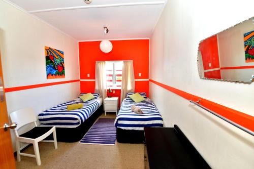 New Plymouth Hotel | Discover Ducks & Drakes Boutique Motel with Kitchen Access