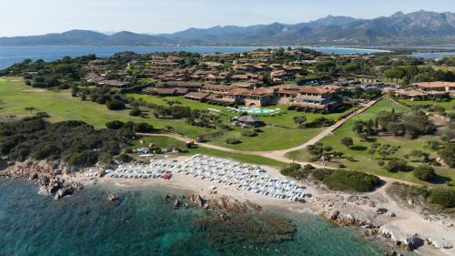 Puntaldia Hotel | Experience Due Lune Puntaldia Resort & Golf: 5-Star Bliss