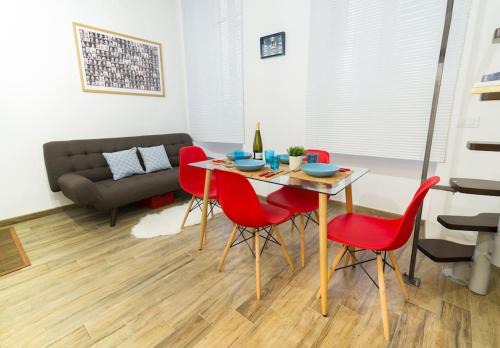 Sanremo Centre Apartment | Cozy MiniLoft in Sanremo Centro with WiFi & Air Conditioning
