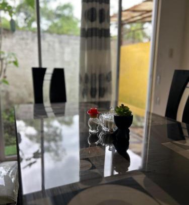 Loja House | Inviting Dulce Hogar 01: Guest Rated 9.7 with Pool & Breakfast