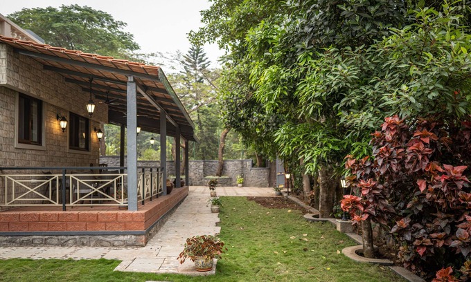 Bhim Nagar Villa | Discover Dulwich Park View: Family-Friendly Getaway