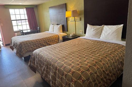 Dumas Hotel | Pet-Friendly Dumas Inn: Your Budget Retreat Awaits