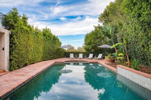 Central Malibu Villa | Premier Dume Point Retreat with Tennis & Private Pool