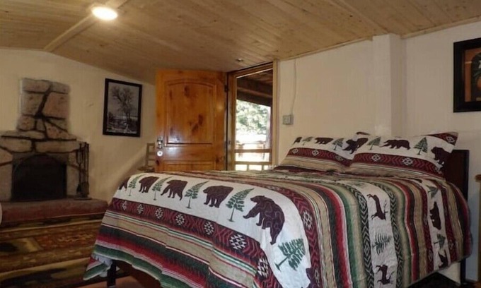 El Porvenir Cabin | Top-Rated Dumont Cabin with Ocean View in El Porvenir