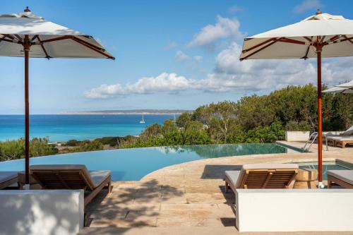 Calo de Sant Agusti Hotel | Elegant Dunas de Formentera: Oceanfront Pool & Dining