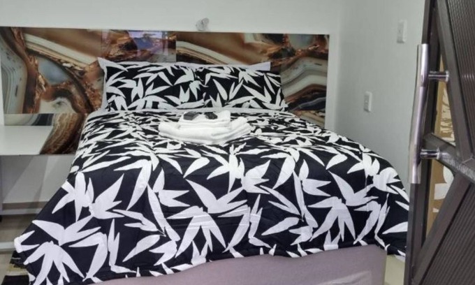 Dundee Bed & Breakfast | Cozy Dundee Viks Guest House - Family-Friendly Retreat