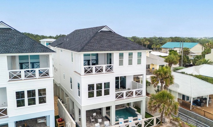 Panama City Beach House | Experience Beachfront Bliss at Dune Alright in PCB