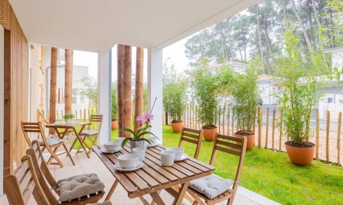 Seignosse Apartment | Oceanfront Stay at Dune Blanche: Rated 8.8/10 by Guests