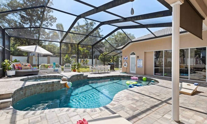 Dunedin Villa | Elegant Villa with Pool, Hot Tub & Access to Honeymoon Island