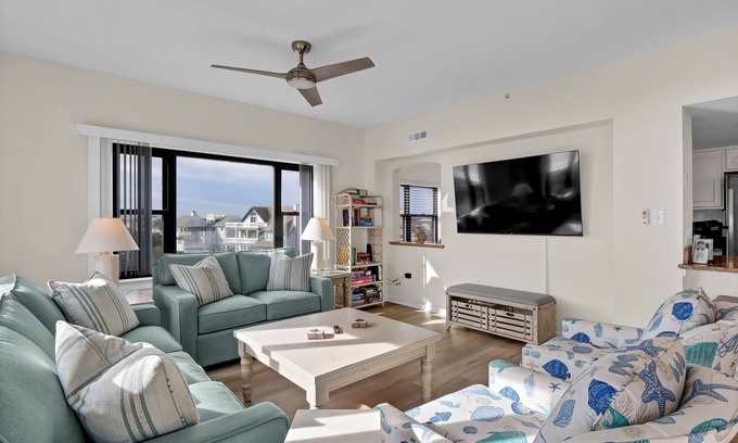 Shell Island Condo | Duneridge 1301 - Newly remodeled oceanfront 3br end unit!