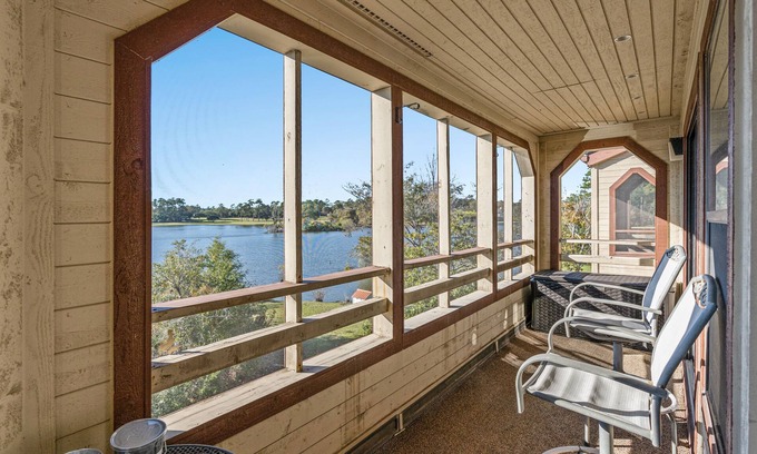 The Dunes Condo | Relaxing Dunes Pointe E20: Oceanfront Escape with Pool