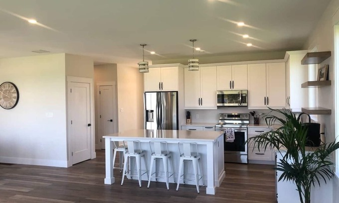 Brackley Beach House | Oceanfront Dunes View Cottage - Guest Rated 9.8, Pool & Spa