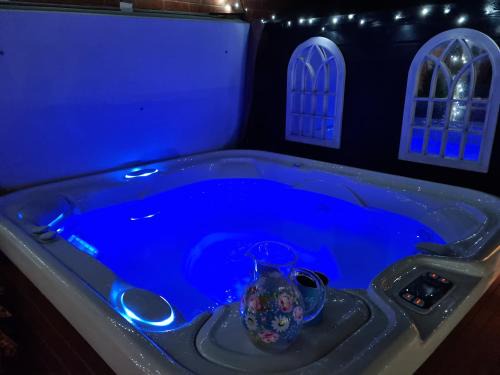 Weston-super-Mare Bed & Breakfast | Experience Dungarvon House B&B: Hot Tub & Ocean Views
