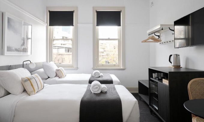 Pyrmont Hotel | Welcoming Dunkirk Hotel Pyrmont: Family-Friendly Retreat