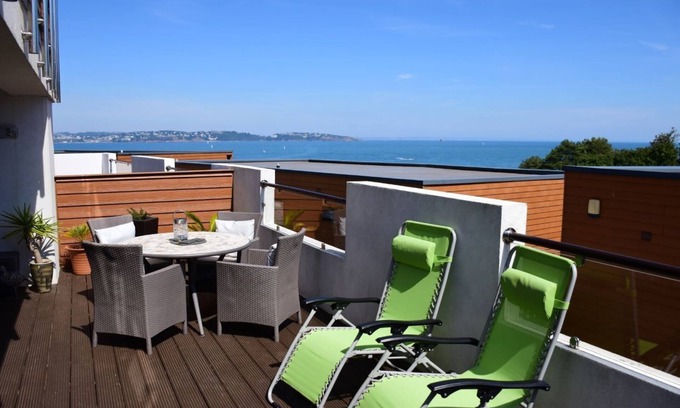 Brixham Apartment | Guest Rated: 9.8 - Dunlin 3 at The Cove with Pool & Kitchen