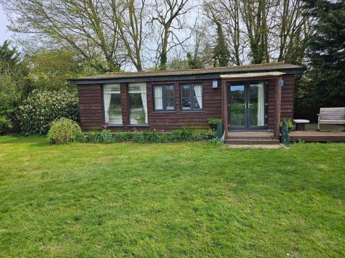 Dunmow House | Exceptional 1-Bed Cabin in Dunmow - Guest Rated 9.5/10