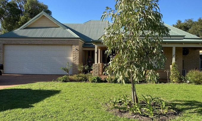 Quindalup House | Idyllic Dunsborough Retreat by the Bay with Ocean Views