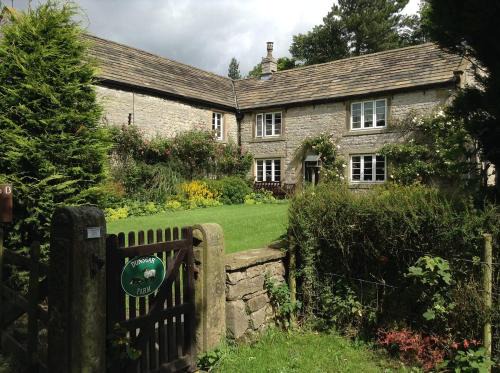 Castleton Bed & Breakfast | Discover Dunscar Farm Bed & Breakfast - Rated 9.4/10