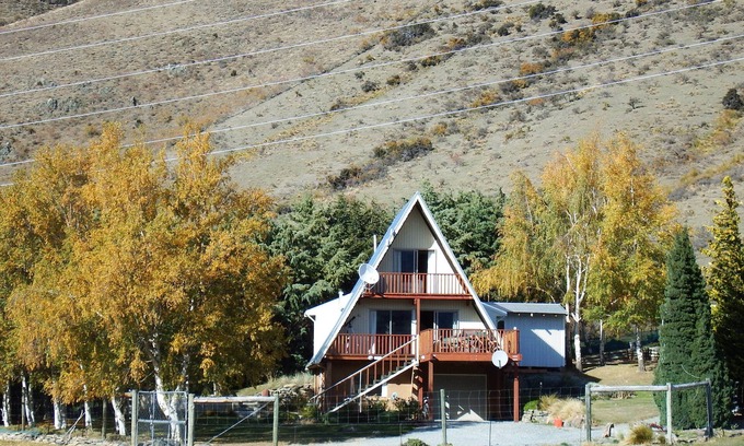 Omarama House | Experience Dunstan Downs High Country Sheep Station Getaway