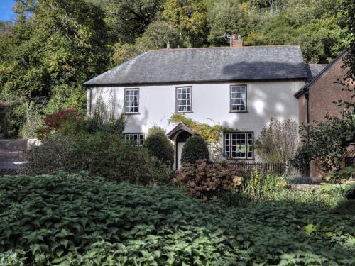 Dunster Bed & Breakfast | Experience Comfort at Dunster Mill House - Rated 9.6/10