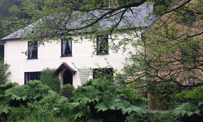 Dunster Bed & Breakfast | Guest Rated 9.6: Dunster Mill House with Breakfast & Kitchen