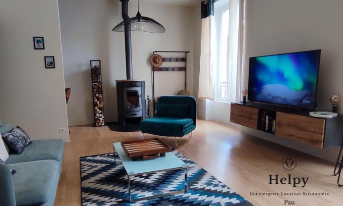 Le Hameau Apartment | Stylish Duplex for 4, Perfect Location Near City Center