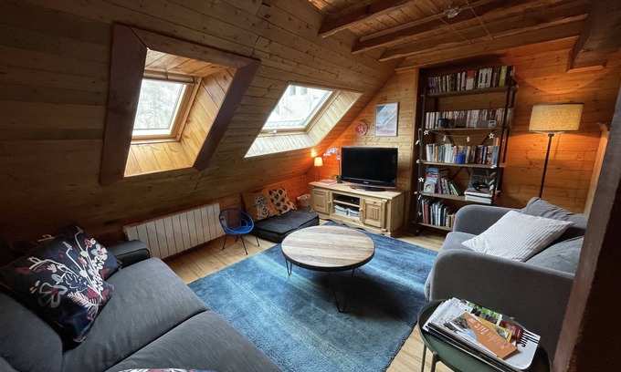 Saint-Chaffrey Apartment | Cozy Duplex with Slopes View & Kitchen, near Chantemerle