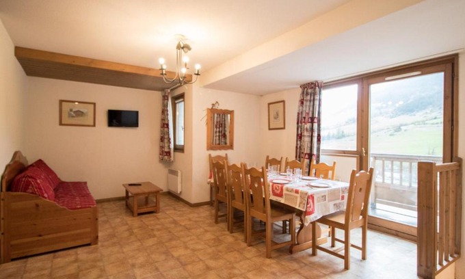 Val Cenis Apartment | Cozy Duplex with Balcony, Terrace, Parking & WIFI in Val-Cenis
