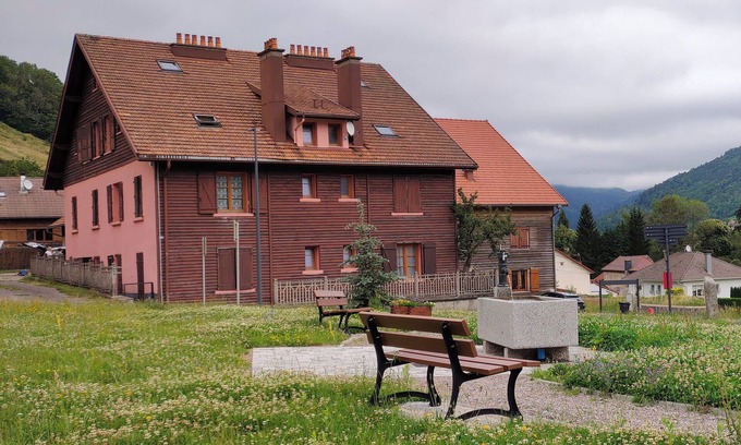 Bussang Apartment | Duplex with Scenic Views in Central Bussang
