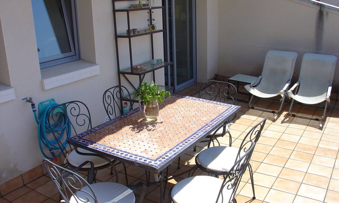 Sitges Town Center Apartment | Cozy Duplex in Sitges, Steps from the Beach & Pet Friendly